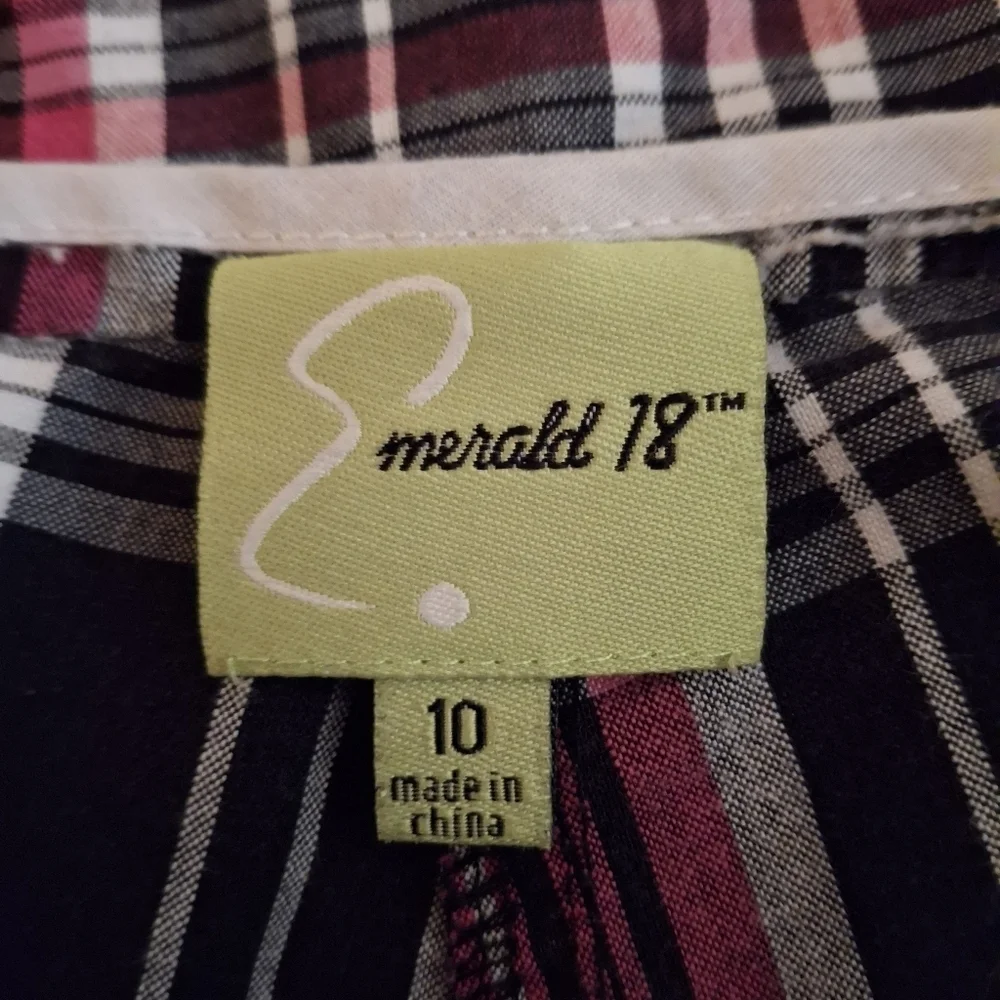 Emerald 18 stylish plaid